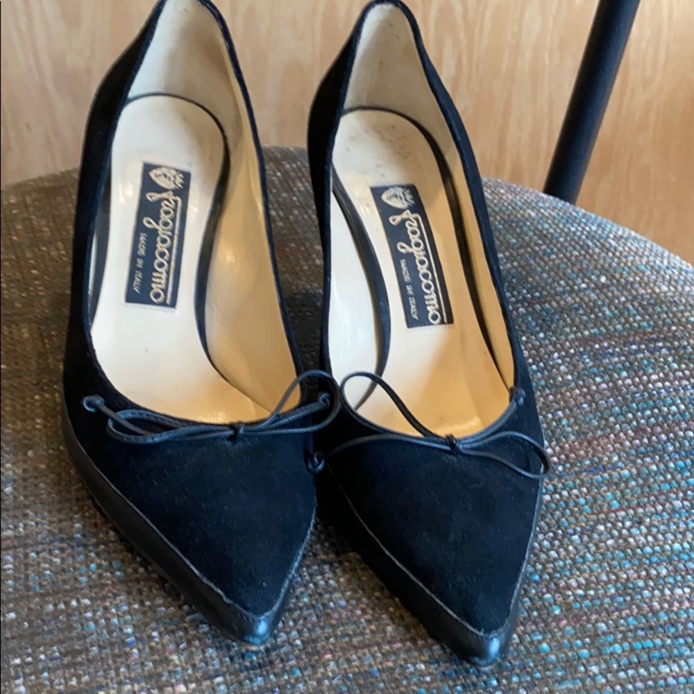 Black Italian pumps